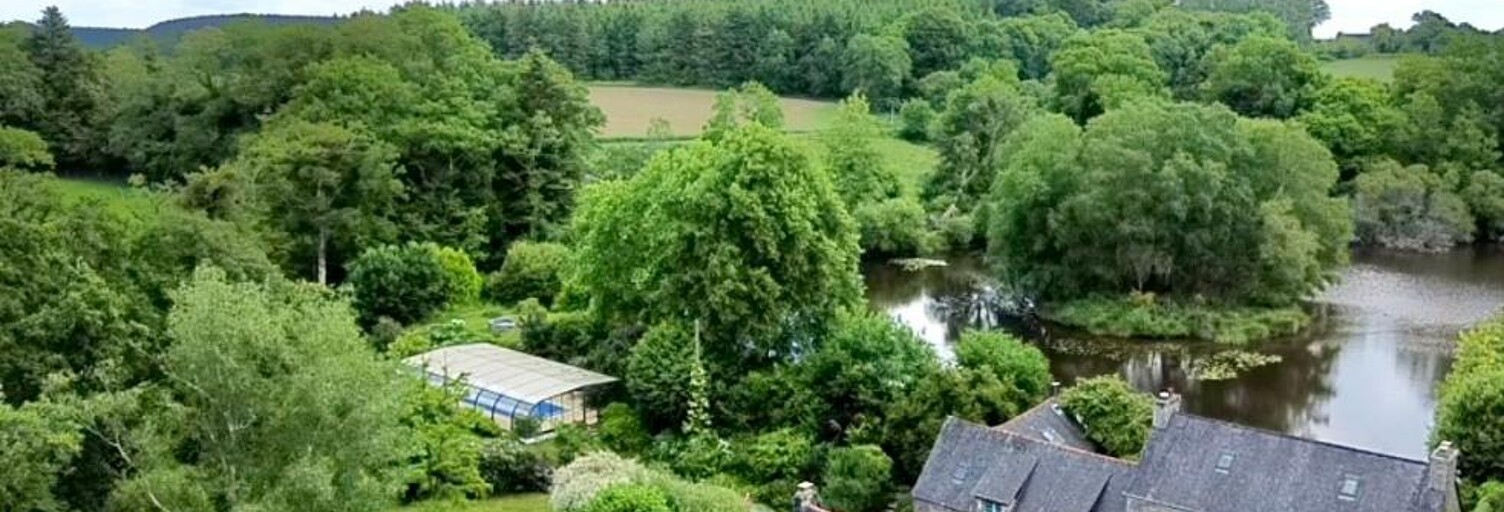 Maison 8 Pièces 240 m² à vendre à Meslan (56320)