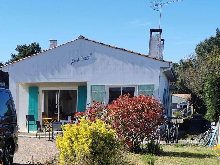 Maison À Vendre avec Piscine et dépendance — photo 1