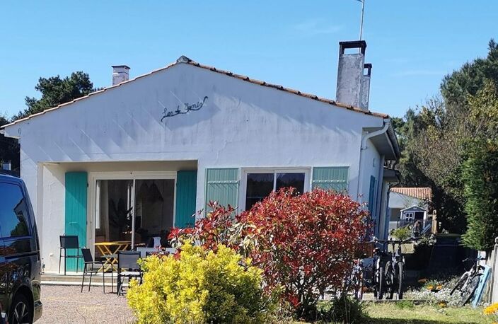 Maison À Vendre avec Piscine et dépendance — photo 2