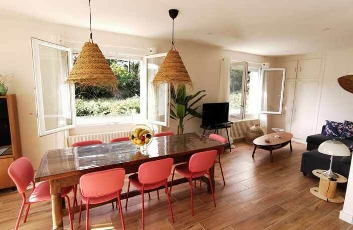 Maison À Vendre avec Piscine et dépendance — photo 3