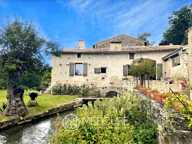 PROPRIETE BORDEE PAR LA RIVIERE — photo 4