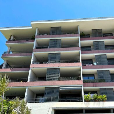 Appartement 3 pièces 240000 €