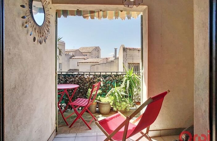 Appartement de 111m² avec poutres apparentes, dernier étage - Avignon Intra Muros — photo 4