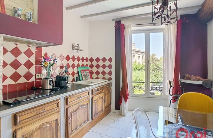 Appartement de 111m² avec poutres apparentes, dernier étage - Avignon Intra Muros — photo 5