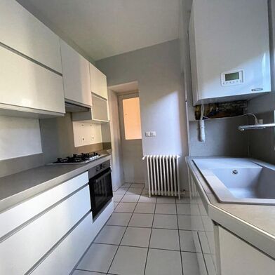 Appartement 3 pièces 724 €