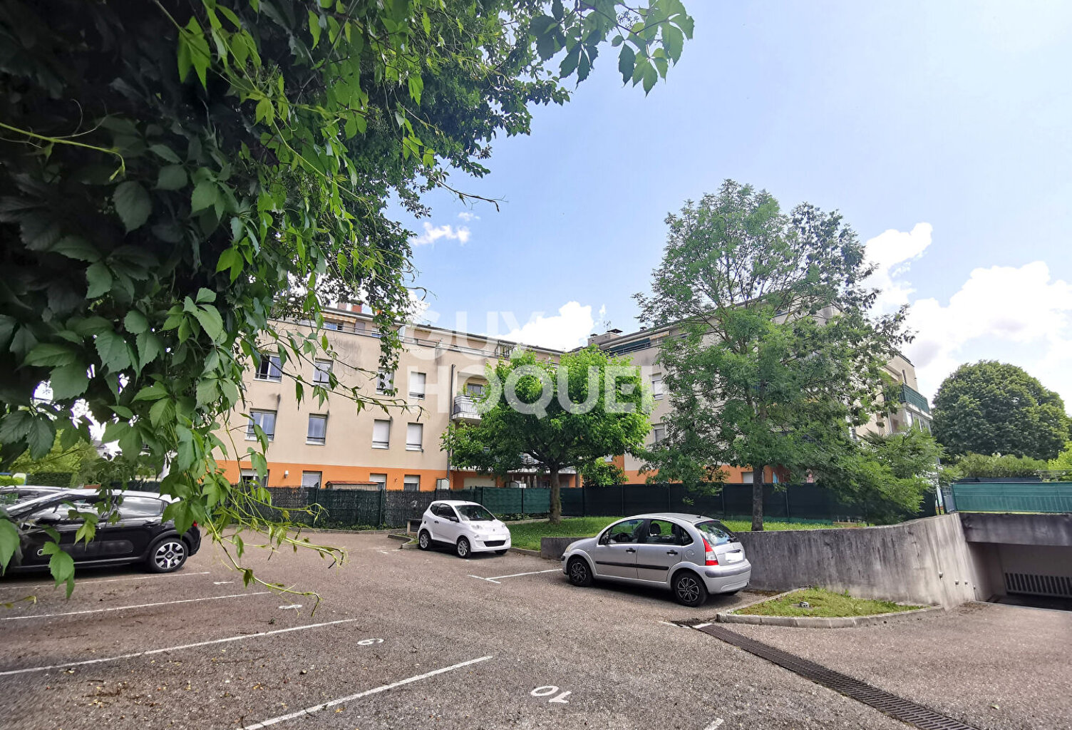 Appartement avec balcon au centre de Tignieu — photo 1