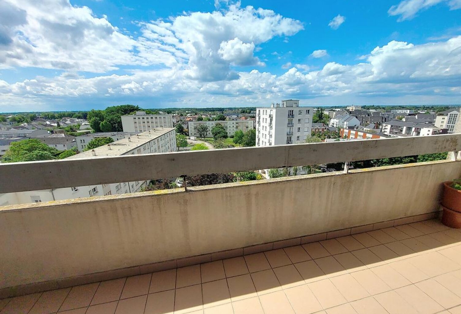 Appartement À Vendre — photo 1