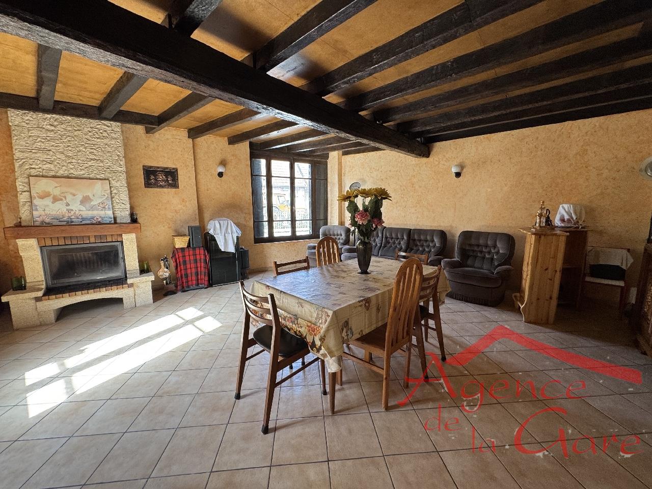 Maison de Village   T4 à vendre Angluzelles-et-Courcelles 51230