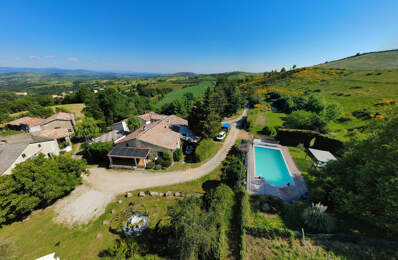 Propriété de charme avec gîte, piscine et dépendances   cadr — photo du bien