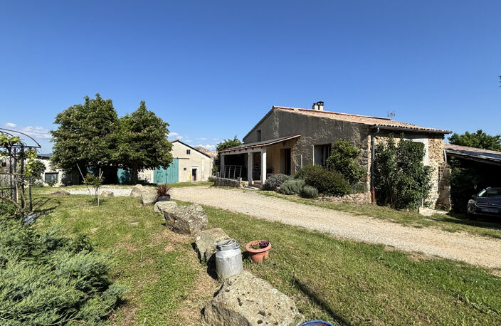Propriété de charme avec gîte, piscine et dépendances   cadr — photo 2