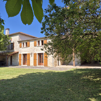 Maison 8 pièces 298900 €