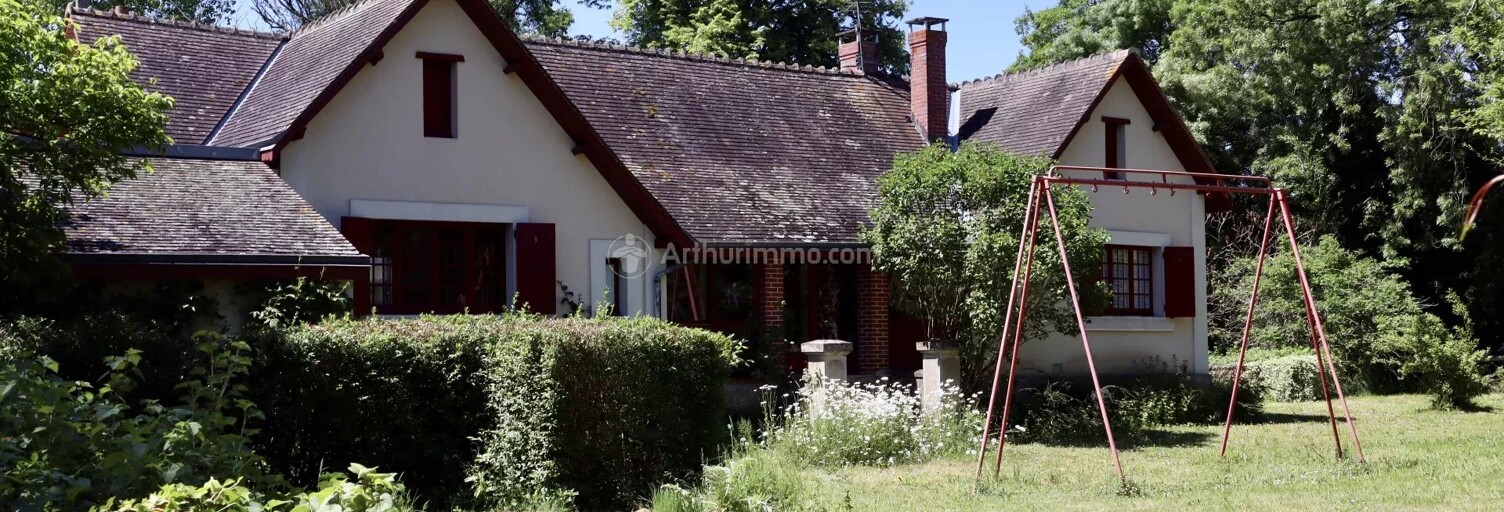 Maison 5 Pièces 131 m² à vendre à La Chartre-sur-le-Loir (72340)