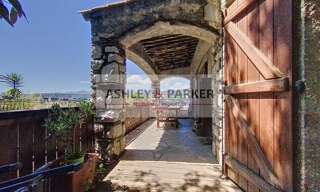 Maison 9 Pièces 213 m² à vendre à Nice (06300)