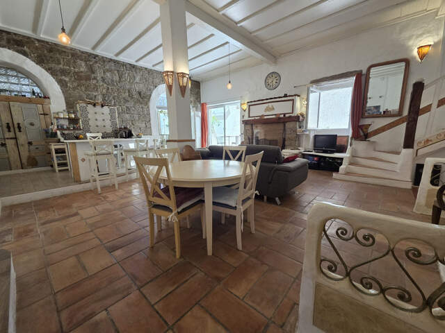 Appartement T4 Duplex de 102 m2 au coeur de Propriano — photo du bien