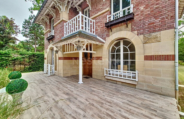 Maison avec dépendances, 12 Pièces 250 m² habitables,  parc de 4500 m² — photo 2