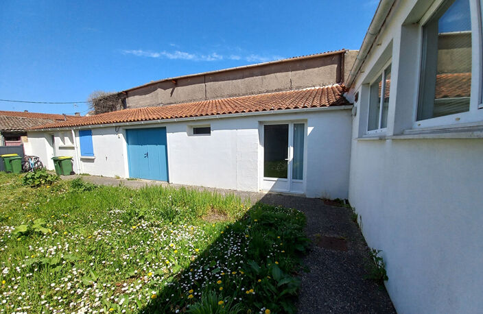 MAISON DE CHARME AU COEUR DU VILLAGE AVEC STUDIO INDÉPENDANT ET GARAGE — photo 5