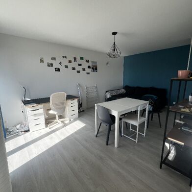 Appartement 2 pièces 725 €
