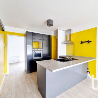 Appartement 4 pièces 152000 €