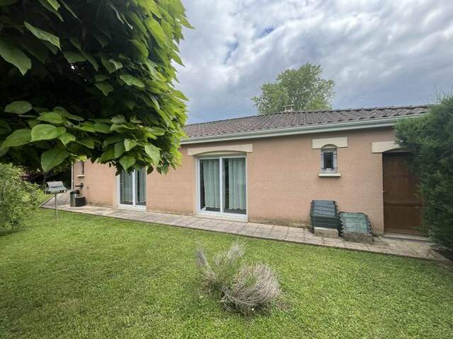 Pavillon de 5 pièces principales — photo du bien