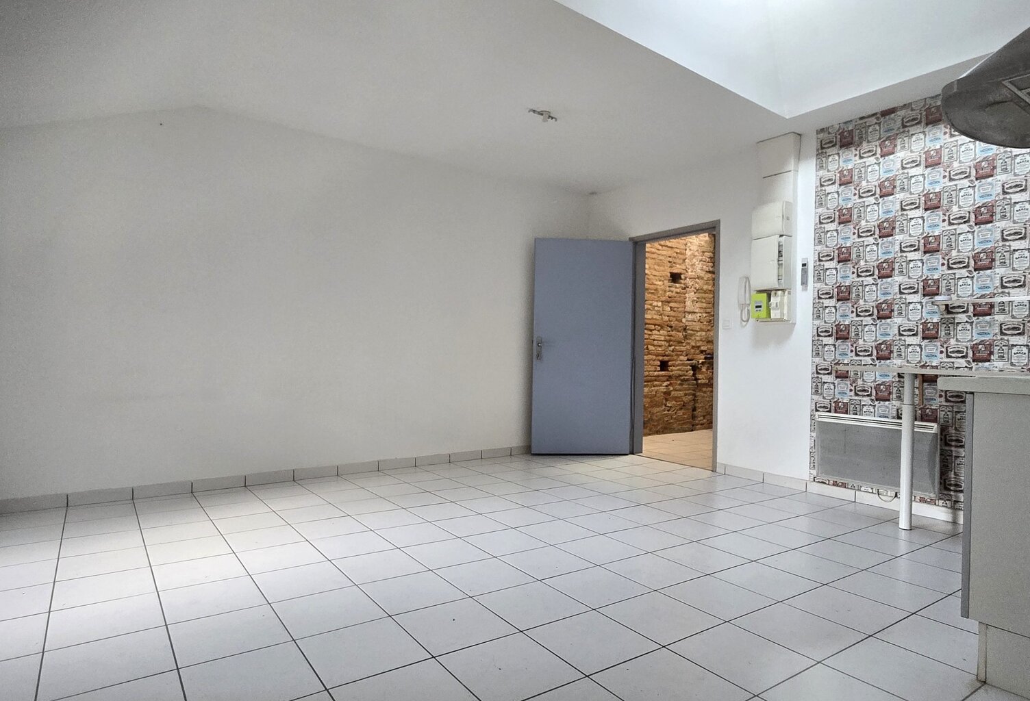 SAINT SERNIN - APPARTEMENT T2 DE 45 M2 ENV. CLAIR ET AU CALME. — photo 1