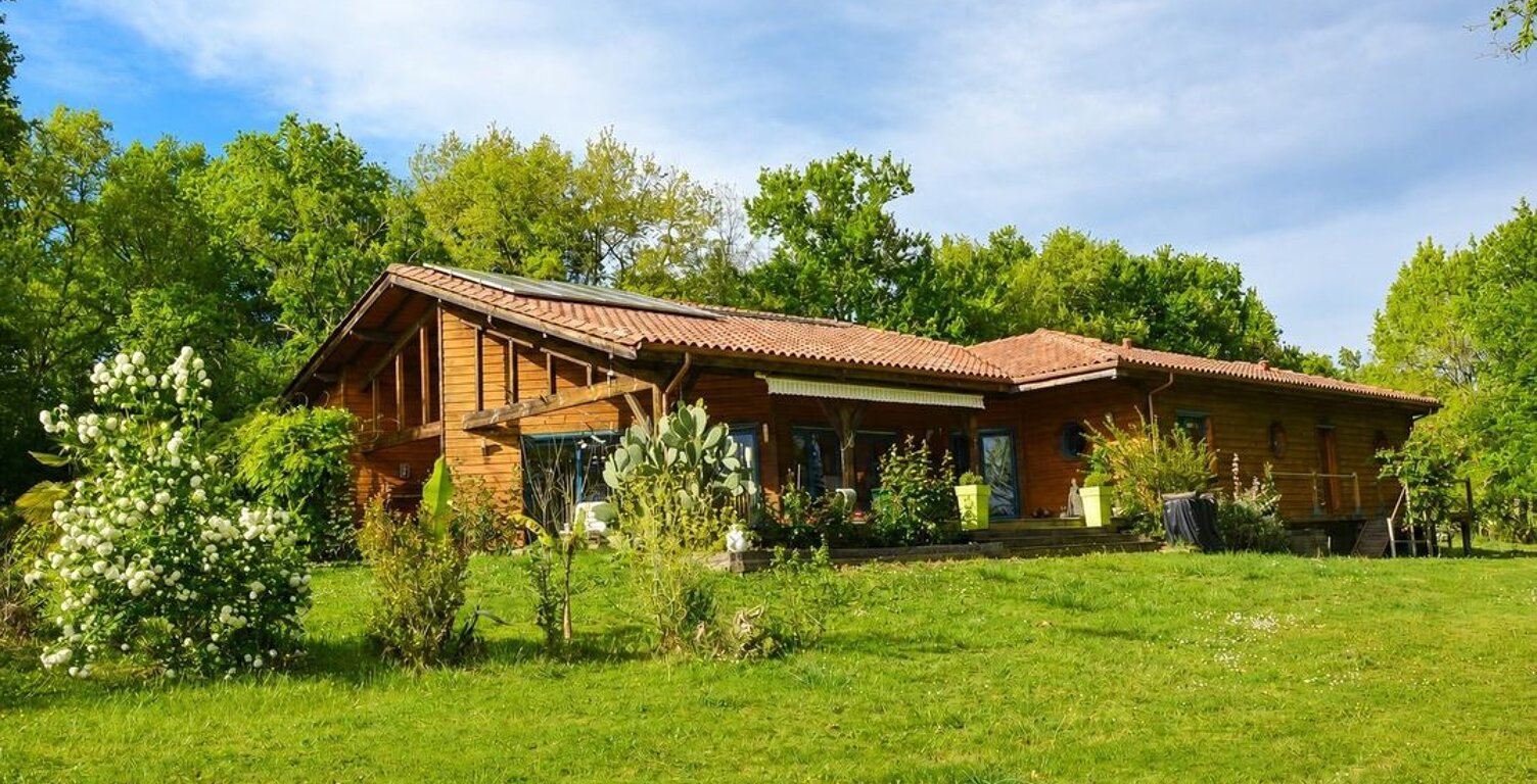 MAISON TYPE T5 DE 177 M2 TERRAIN 4940 M2 PROCHE DE BARBOTAN — photo 1