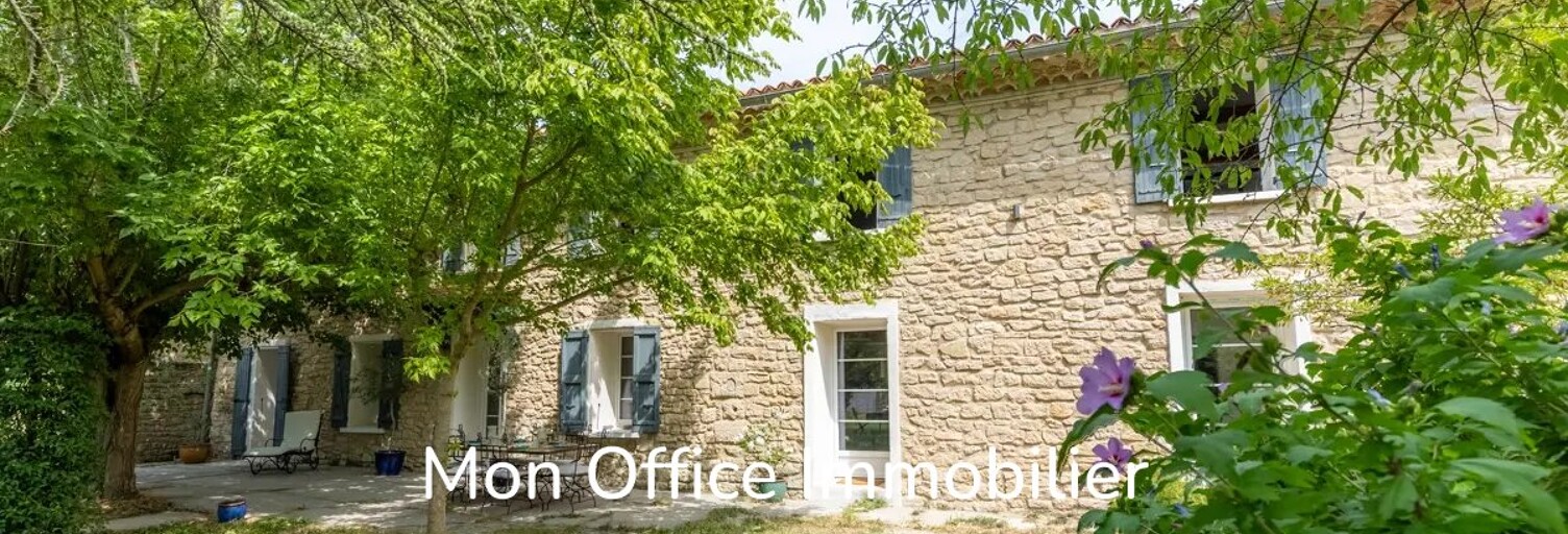 Commerce 8 Pièces 354 m² à vendre à Mazan (84380)