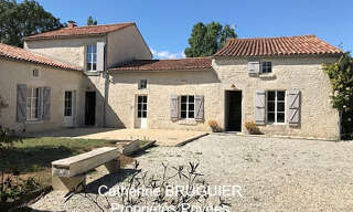 Maison 8 Pièces 198 m² à vendre à Saint-Jean-de-Liversay (17170)