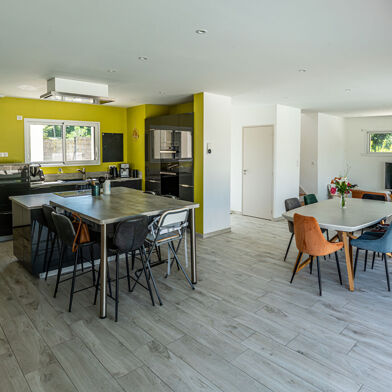 Maison 7 pièces 499000 €