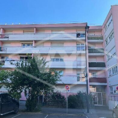 Appartement 5 pièces 164000 €