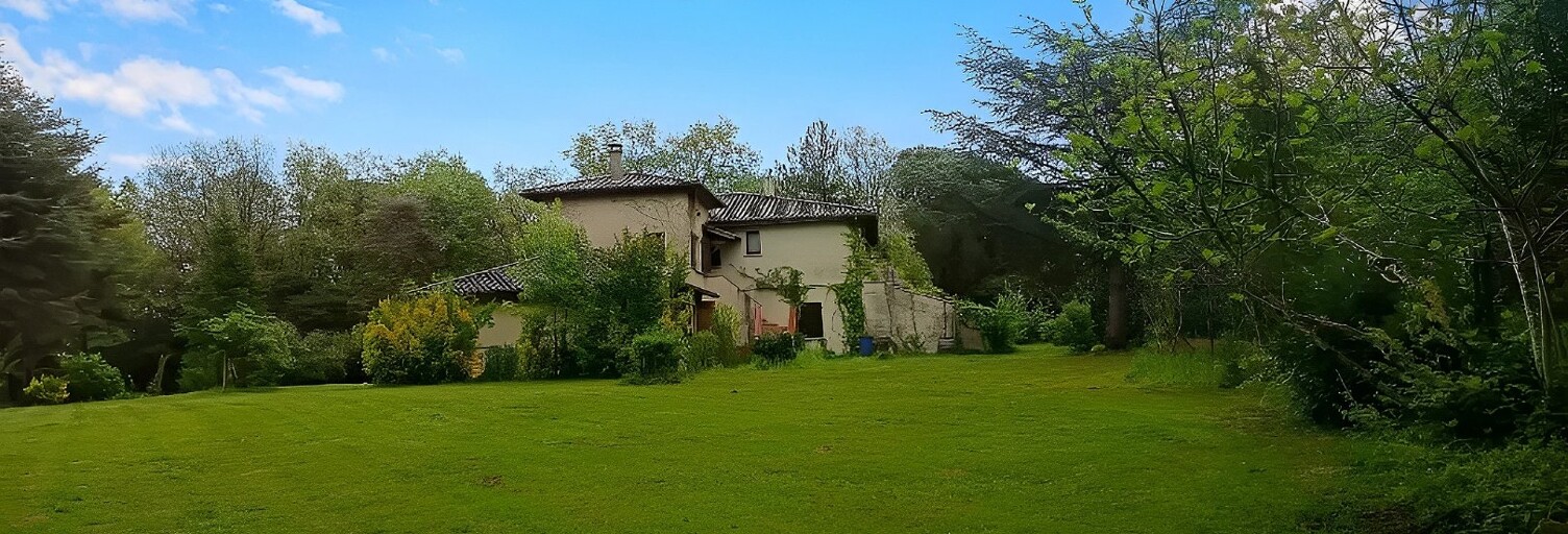 Maison 10 Pièces 209 m² à vendre à Puycalvel (81440)