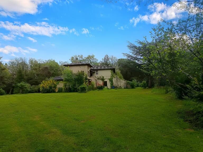 Maison et terrain — photo 1