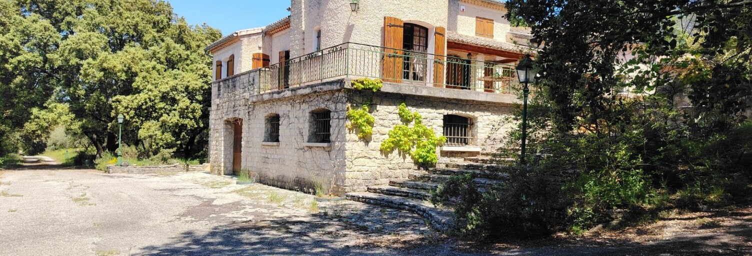 Maison 7 Pièces 222 m² à vendre à Mazan (84380)