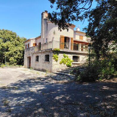 Maison 7 pièces 897600 €