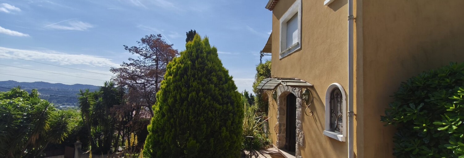 Maison 5 Pièces 142 m² à vendre à Mandelieu-la-Napoule (06210)