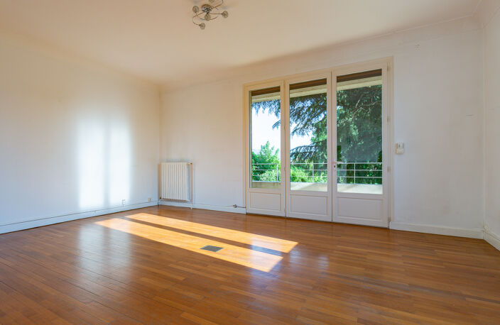 Villa 8 pièces avec piscine et garage sur 1675 m2 de terrain, 26100 ROMANS SUR ISERE — photo 5