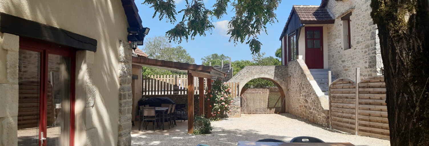 Maison 13 Pièces 280 m² à vendre à Salvagnac-Cajarc (12260)