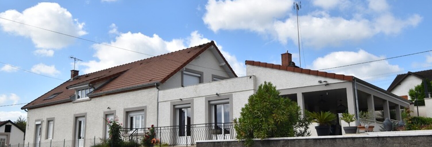 Maison 7 Pièces 262 m² à vendre à Gueugnon (71130)