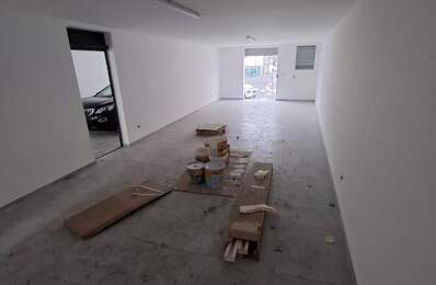 A Louer local commercial ou professionnel de 55m2 à St Paul — photo du bien