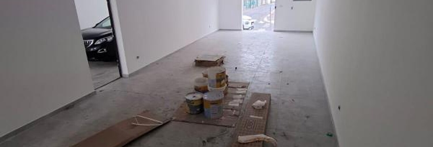 Commerce  55 m² à louer à Saint-Paul (97460)