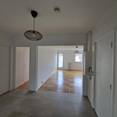 Appartement 3 pièces 995 €