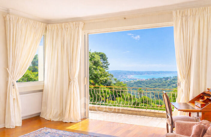 Villa avec vue mer panoramique   Hauters de Golf-Juan 225 m2 — photo 5