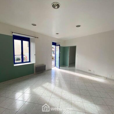 Immeuble  156600 €