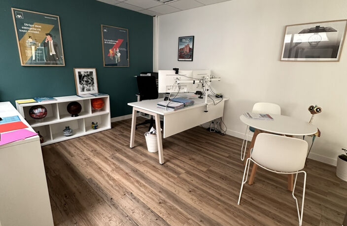 LOCAL COMMERCIAL OU PROFESSIONNEL A LOUER ANGERS CENTRE — photo 4