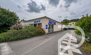 Commerce  300 m² à louer à Auch (32000)
