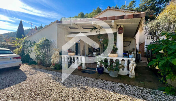 Villa / Maison 6 pièces  à vendre Solliès-Toucas 83210