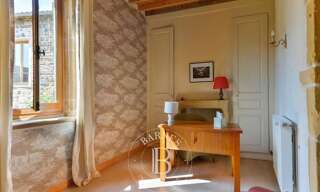 Maison 14 Pièces  m² à vendre à Savigny (69210)