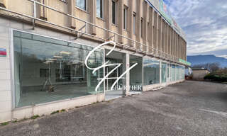 Commerce 3 Pièces 167 m² à vendre à Saint-Martin-le-Vinoux (38950)