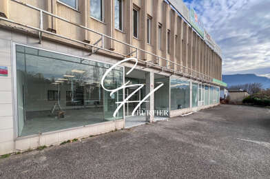 Commerce 3 pièces 214000 €