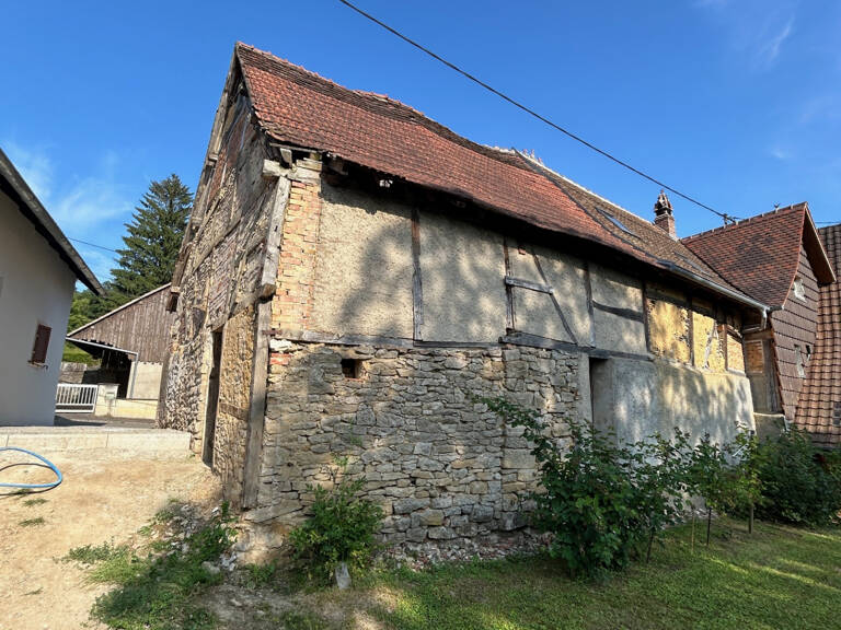 Grange de 90m2 à réhabiliter entièrement au coeur de Walheim — photo 1
