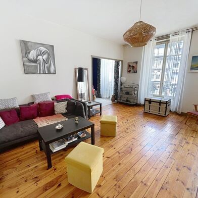 Appartement 4 pièces 275000 €